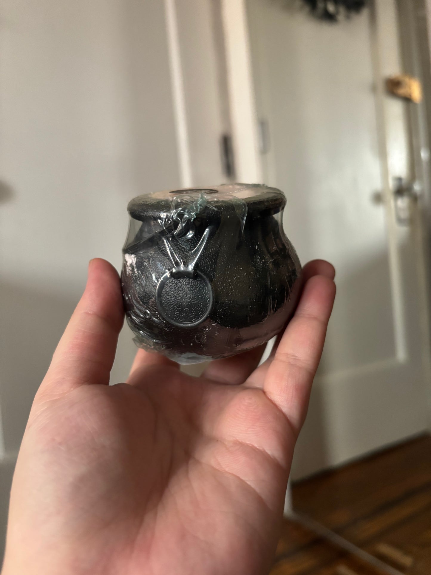 Cauldron bath bombs with surprise crystal